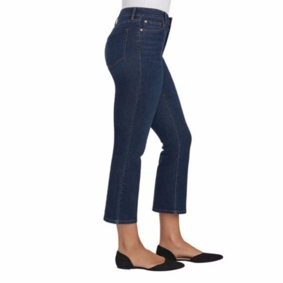 NWT CHAPS Mid Rise Crop Kick Flare Jeans - Picture 2 of 4